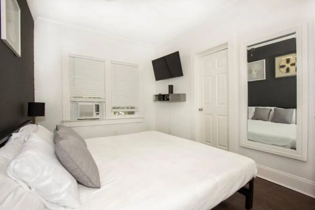Apartment Modern Westshore Tampa United States
